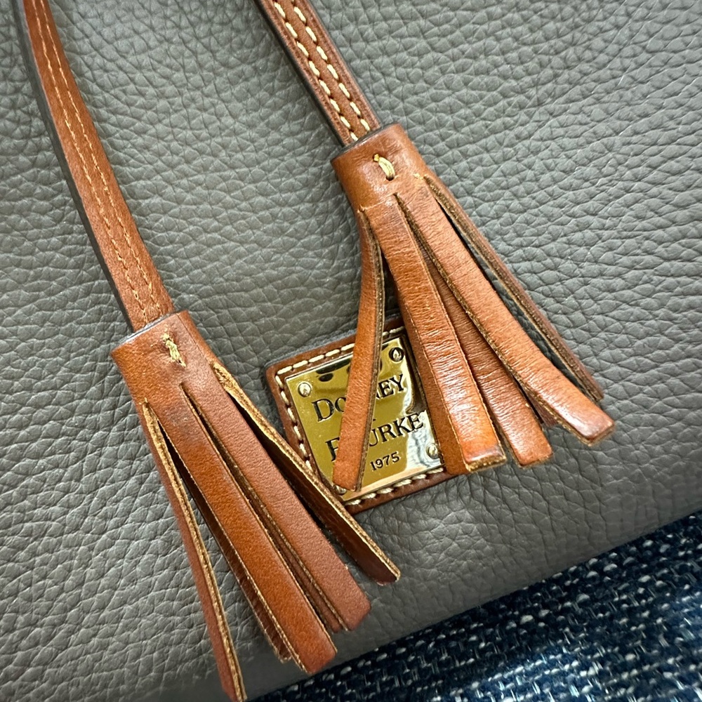 Dooney & Bourke handbag - Picture 11 of 14